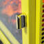 Poêle électrique autoportant de 18 pouces, flamme 3D, jaune citron, 1400 W / 700 W de chaleur, 5000 S par heure, sécuritaire pour les personnes âgées et les animaux de compagnie, conception panoramique à 3 côtés, pied amovible, mécanique simple