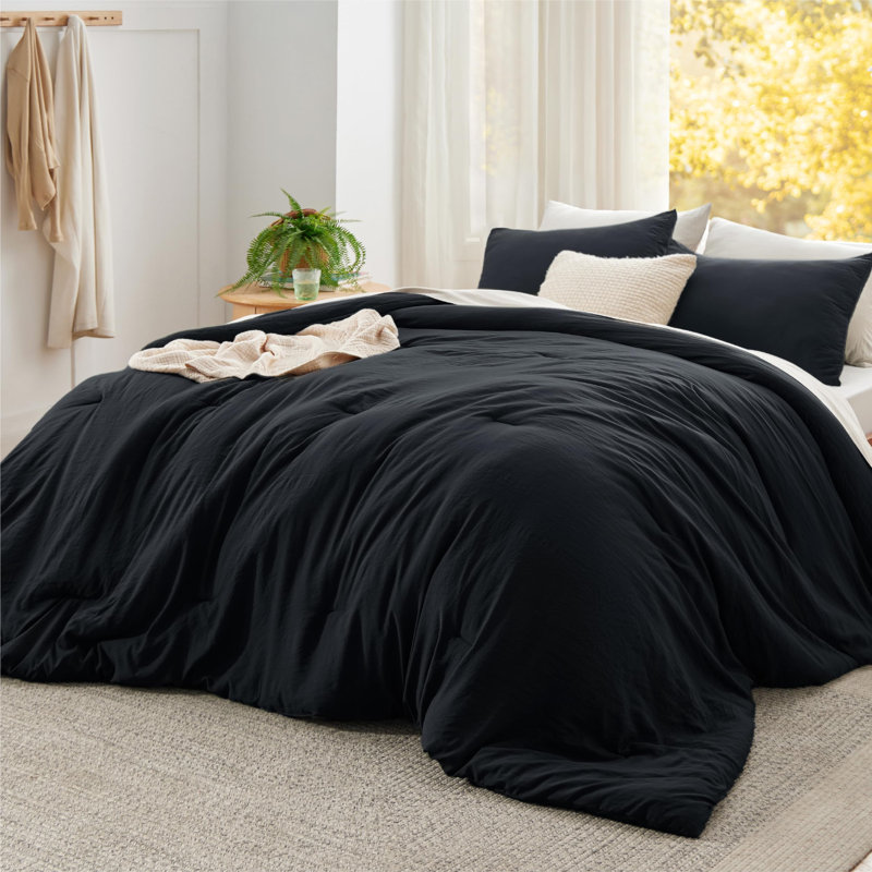 Bedsure Reversible Prewashed Comforter Set, King Comforter + 2 Standard Pillowcases, Black