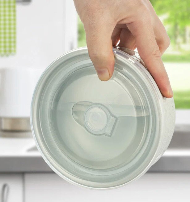 7" Plastic Lids