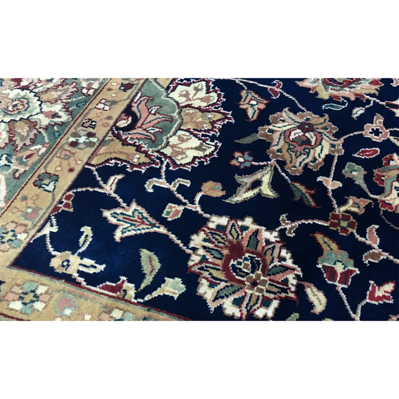 Sona Wool Oriental Area Rug in Navy/Green