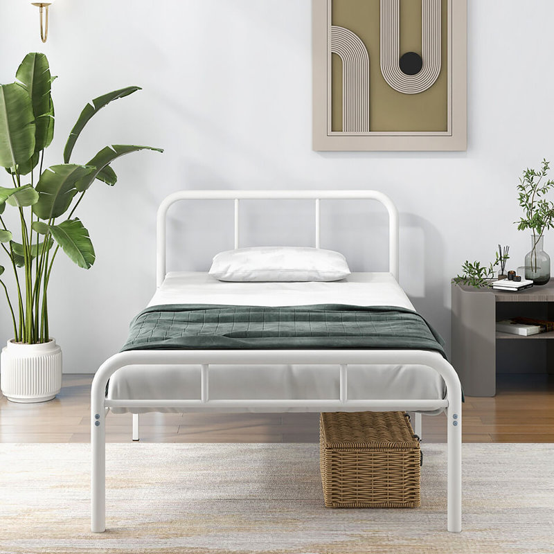 Raidan Metal Spindle Bed