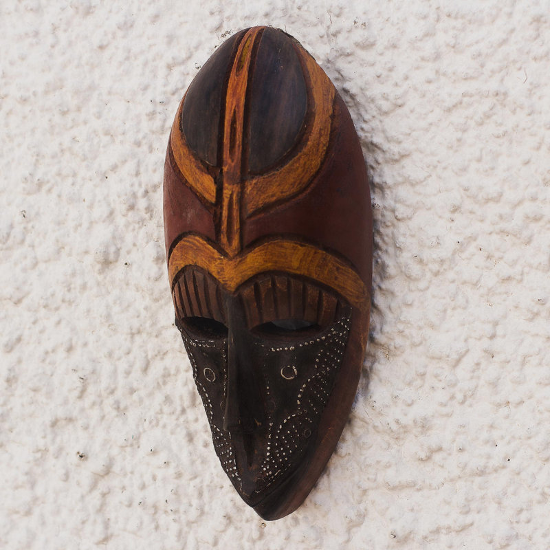 Masque en bois africain noyim