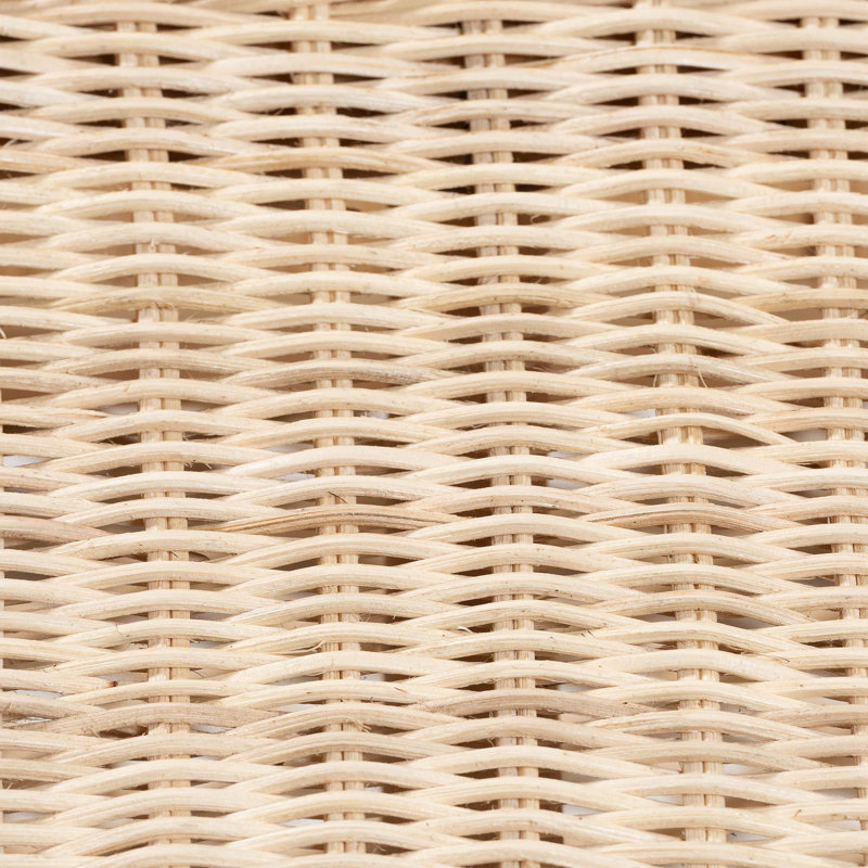 Bali & Pari l 29,50 po x H 67,30 po Adonis Natural Rattan