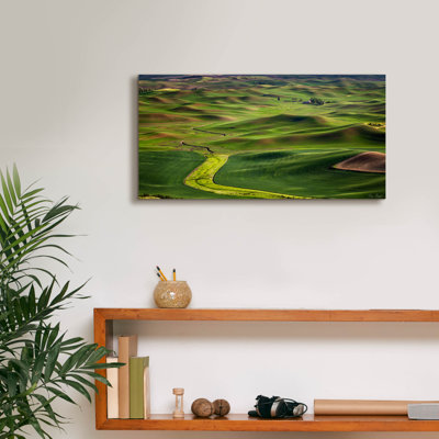  «The Palouse Countryside 1» par David Drost, art mural sur toile, 24 po x 12 po