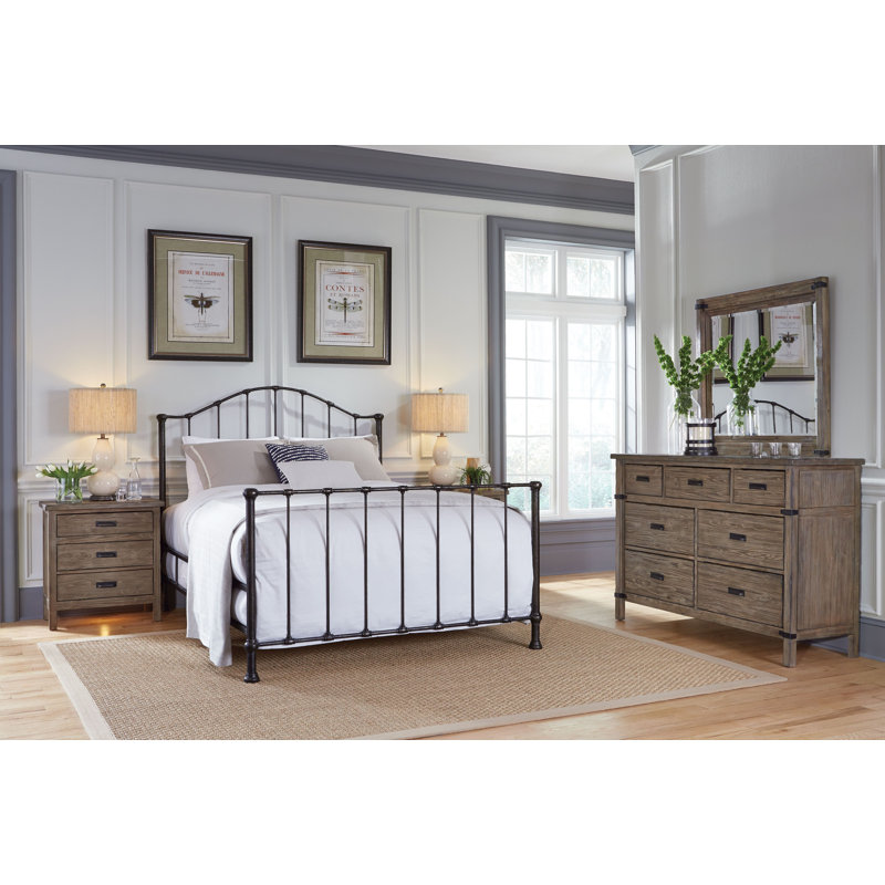 Jensiel Metal Scalloped Bed, King