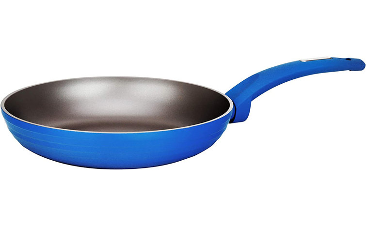 https://assets.wfcdn.com/im/01727967/resize-h755-w755%5Ecompr-r85/2368/236889150/NutriChef+Aluminum+Non+Stick+Frying+Pan.jpg