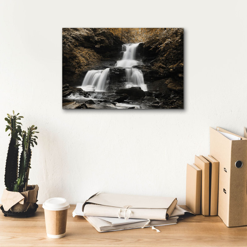 «Golden Waterfall 2» par Lori Deiter, art mural sur toile, H 12 po x l 18 po