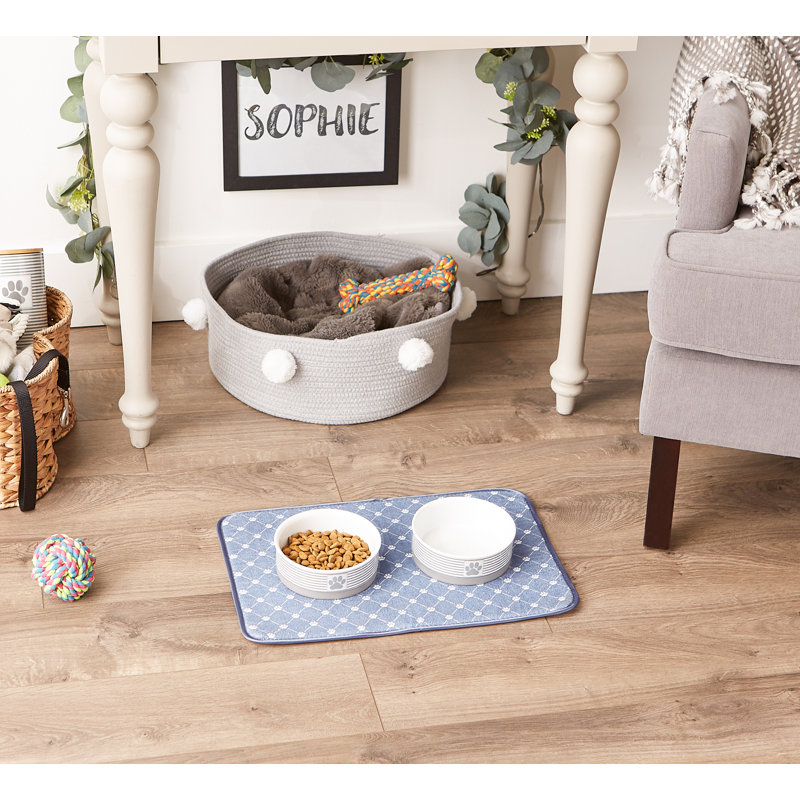 Tucker Murphy Pet™ Pet Bed, Gris