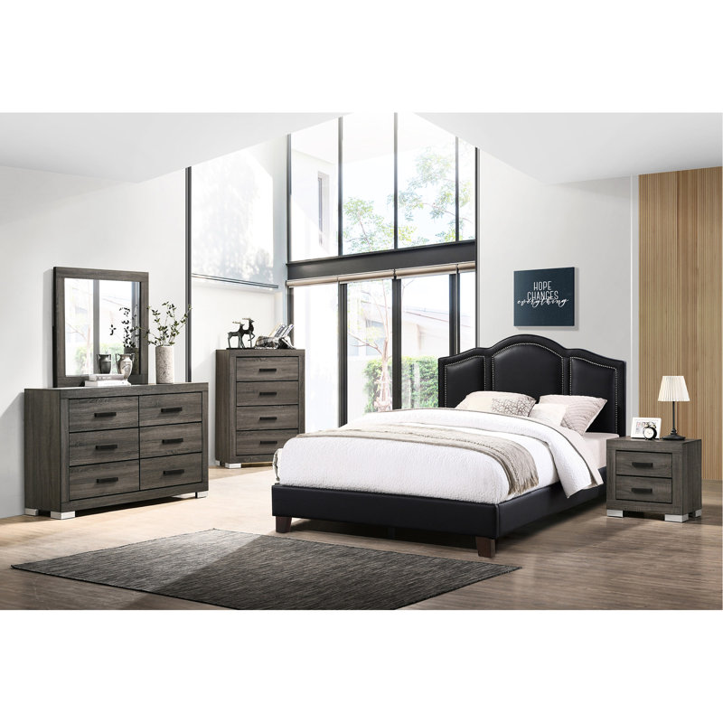 Grand lit noir avec support en similicuir et bois en tissu