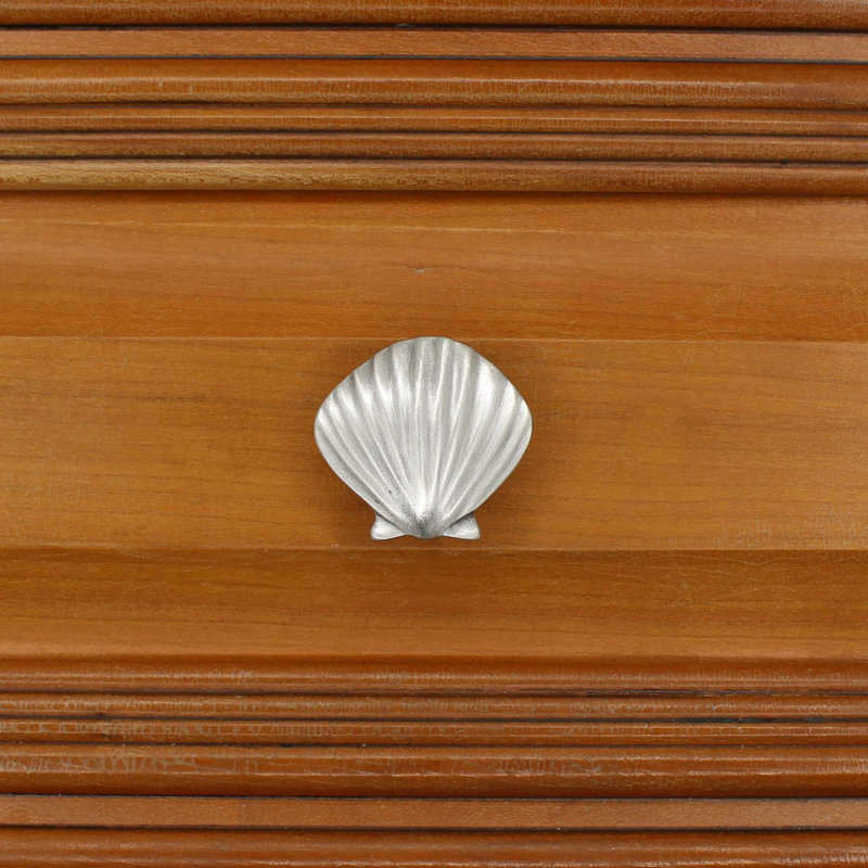 1 1/2" Seashell Knob, 2.5" L x 2.5" W, 1, Brushed Nickel