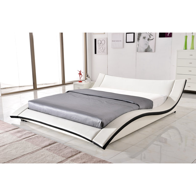 Harvard Upholstered Sleigh Bed, Claifornia King