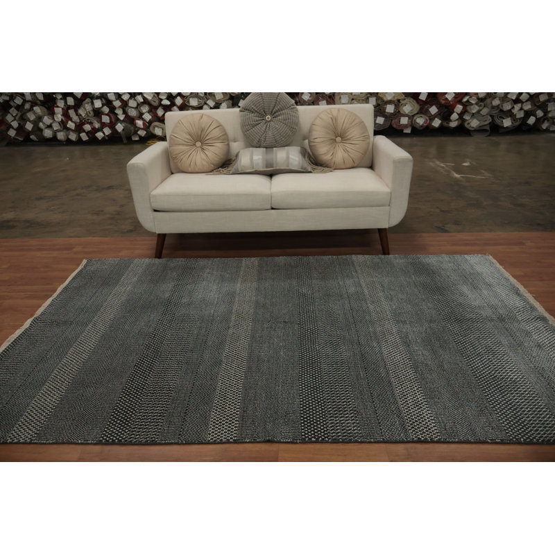 Élégant tapis contemporain 5 x 8 idéal pour les intérieurs chics
