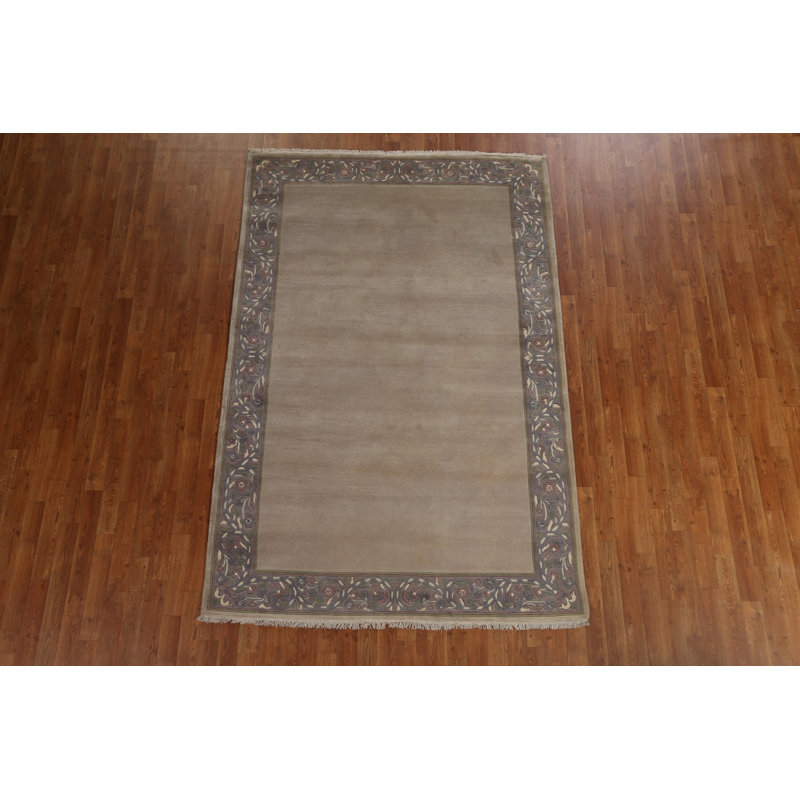 Tapis unique beige / ivoire noué à la main nouvel âge 5 pi 5 po x 8 pi 1 po