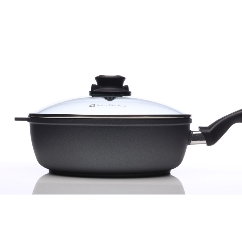 Saute Pan with Handle and Lid, 3.2 Quarts