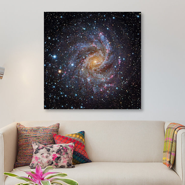 «Spiral Galaxy in Cepheus (NGC 6946)», impression sur toile, H 12 po x l 12 po x P 1,5 po, Toile tendue, Pas de tapis