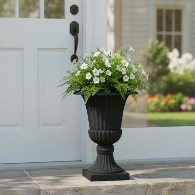 Jardinière de style urne Bayliff