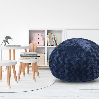 Fauteuil à billes en fausse fourrure bleu marine 5 pi. Confortable et pour des années d'utilisation. Couverture facile. Rempli de mousse à mémoire de forme déchirée de qualité. Votre