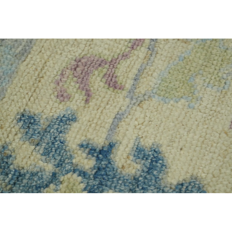 Tapis floral en laine Oushak