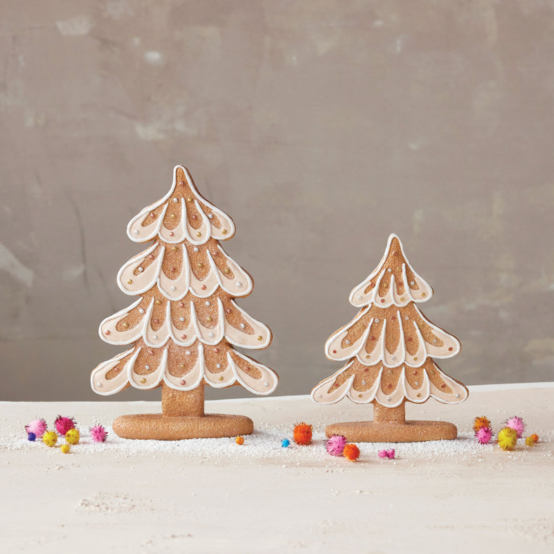 Arbre de table de Noël avec plantes et fleurs