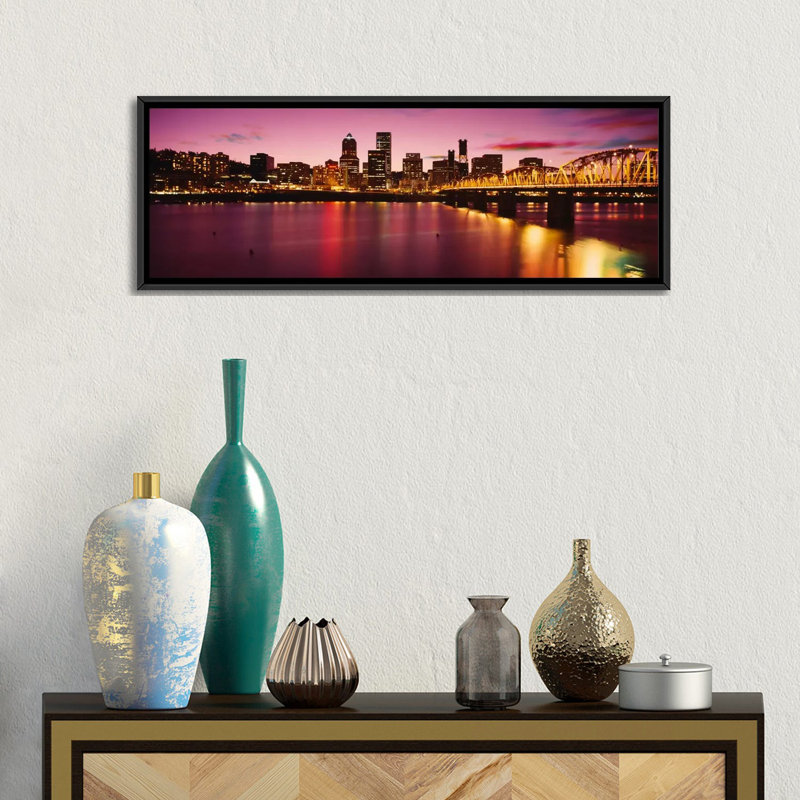 Skyscrapers panoramique allumé au coucher du soleil, willamette river, portland, oregon, reproduction de photo sur toile