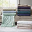 Couverture en duvet synthétique toutes saisons Gracie Mills Larry avec bordure en satin-99070761-99070768