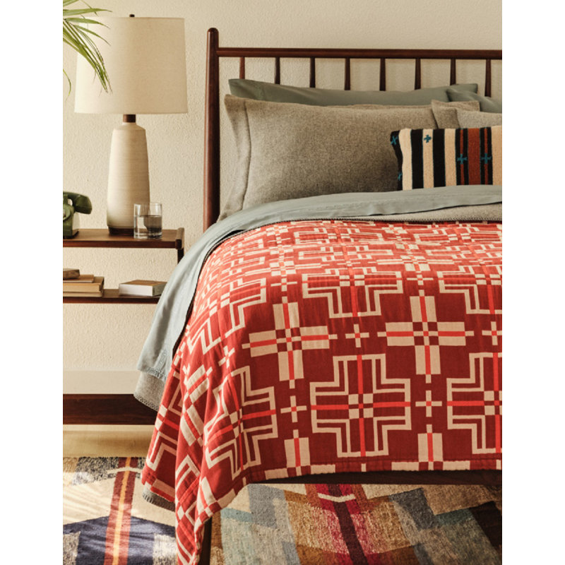  Pendleton San Marcos Persimmon Twin Quilt, 90" L x 66" W