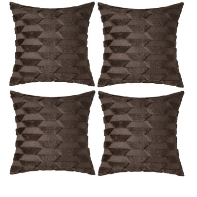 Housse de coussin en fourrure brodée - Hexagone