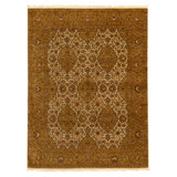 Hand Knotted Wool Oriental Area Rug in Ivory And Gold