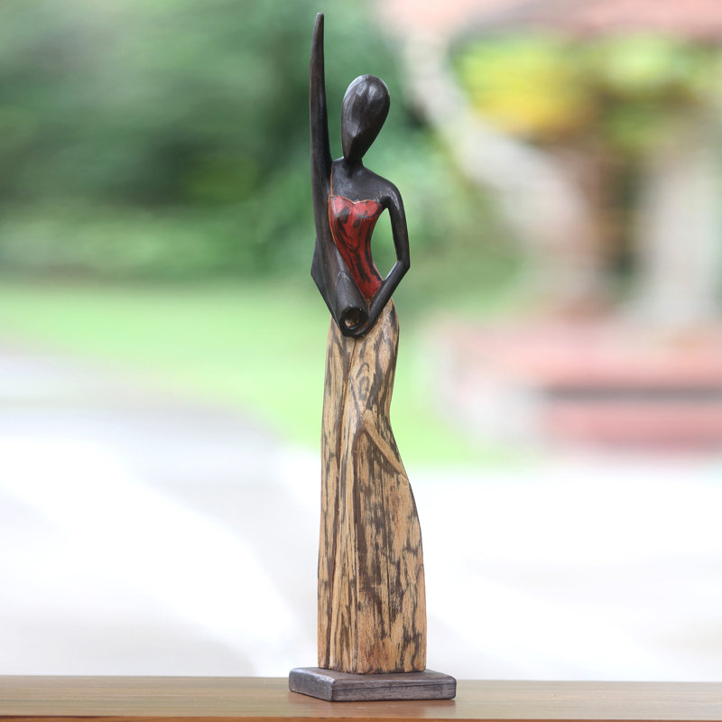 Statue de Sorbelli Artisan of Woman avec Didgeridoo