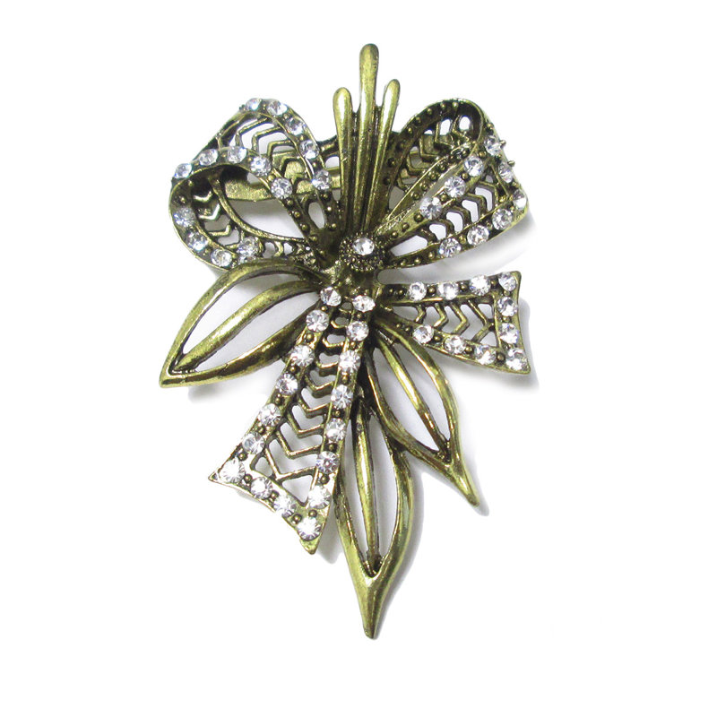 Broche Farnham