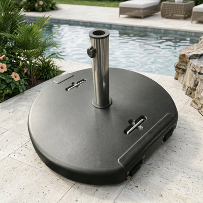 Base de parasol ronde pesant 132 livres.