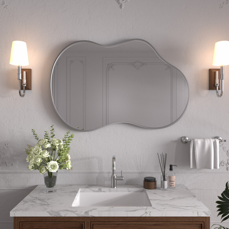 Miroir mural irrégulier Miroir mural asymétrique, 36 po x 24 po, Argent