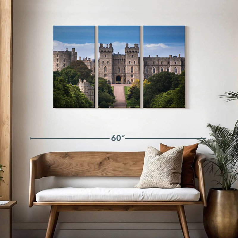 Château royal Nicci Windsor, H 28 po x l 45 po