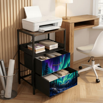 Table de chevet 2 tiroirs avec station de charge, table de chevet pour chambre à coucher avec ports USB, tablette ouverte noire, table de chevet avec aurores boréales, aurores boréales, paysage de montagne enneigé