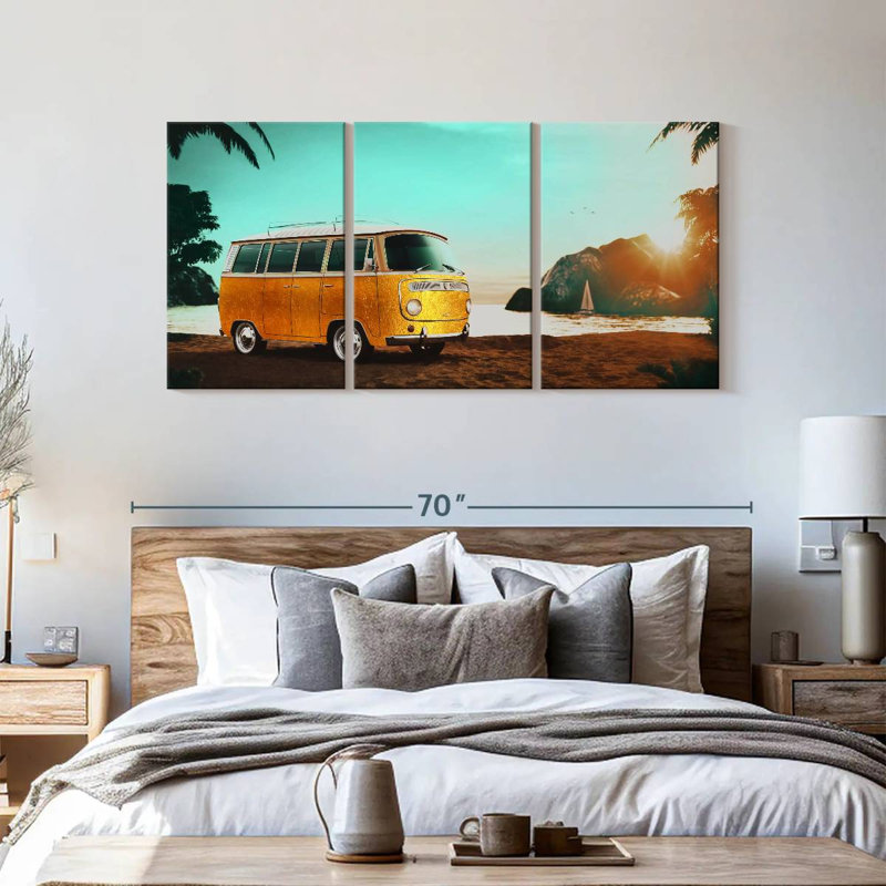 Reproduction d'art sur toile Golden Golden Bus, H 30 po x l 62 po x P 1,25 po