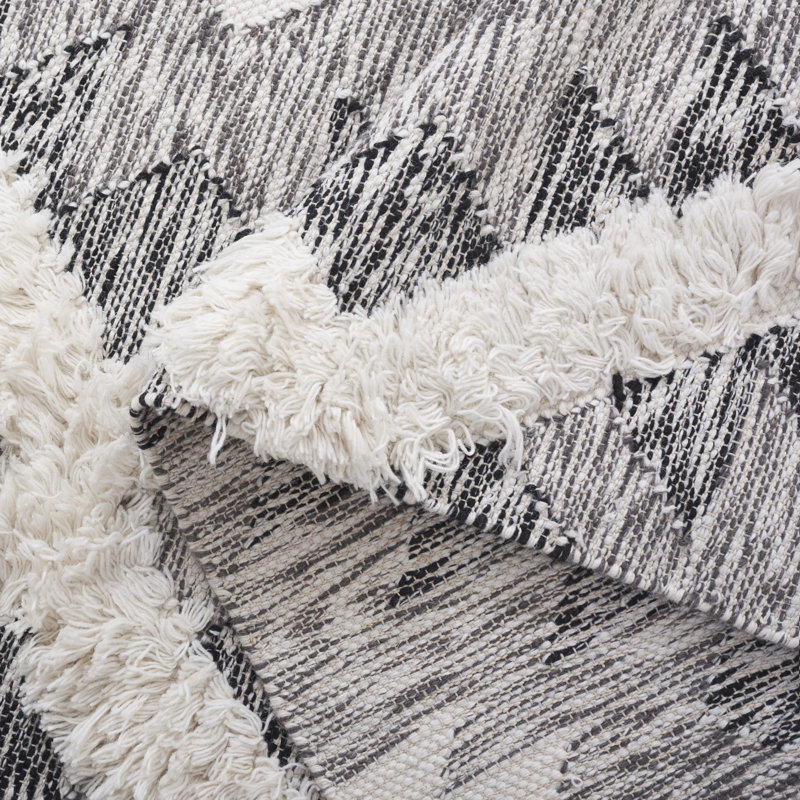 Tapis géométrique noir / ivoire en laine tissé à la main Inelda, Rectangle 6 pi x 9 pi