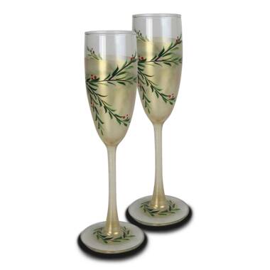 The Holiday Aisle Drouin Mistletoe 7 oz. Martini Glass Set of 2