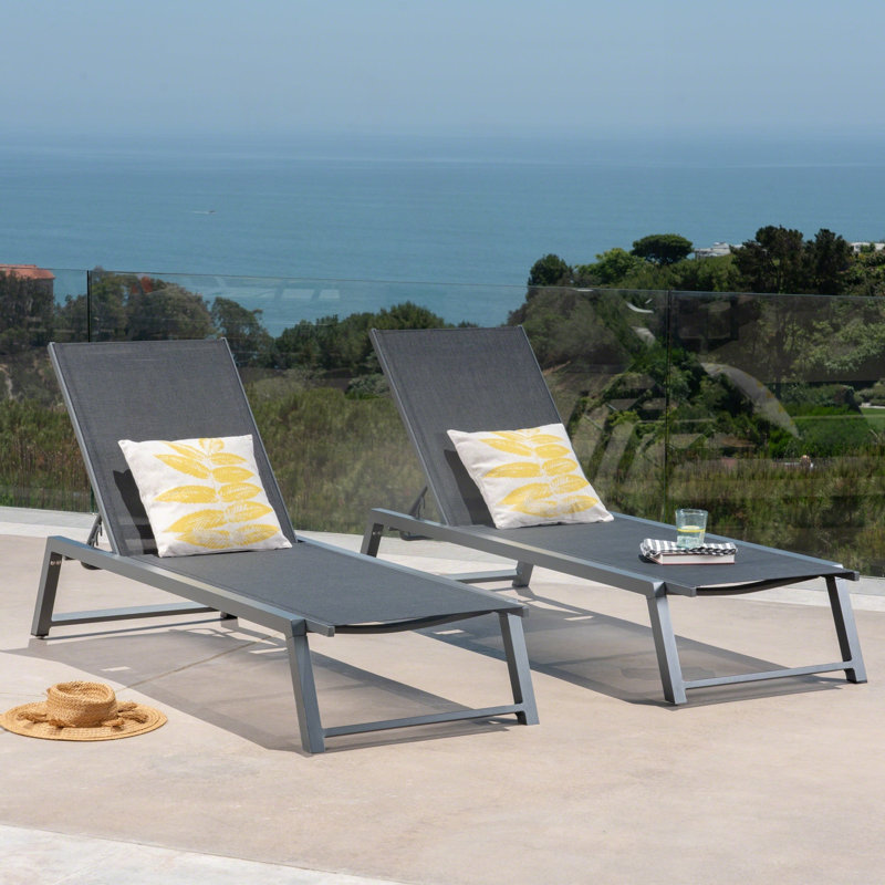 Chaise longue