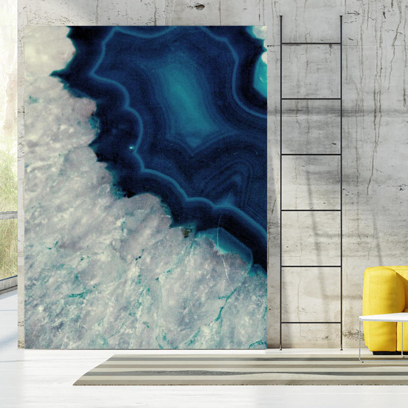 «Up Close Blue Mineral I», reproduction d'art sur toile géante 72 po x 54 po