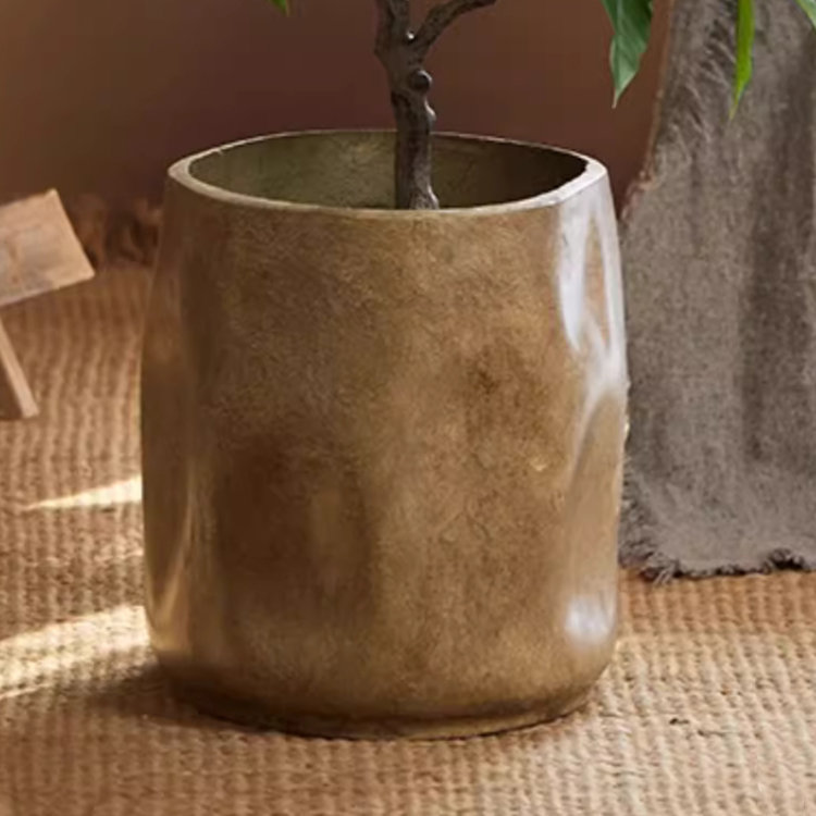 Modern Magnesium Planter, 12.2" H x 9" W x 9" D