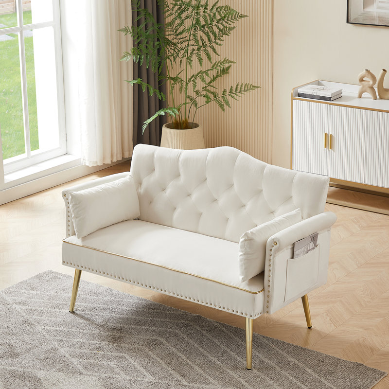 Velours, 2 places, blanc crème, assise et dossier, coutures bien coordonnées, confort, pieds en métal, assemblage facile, salon de style loft