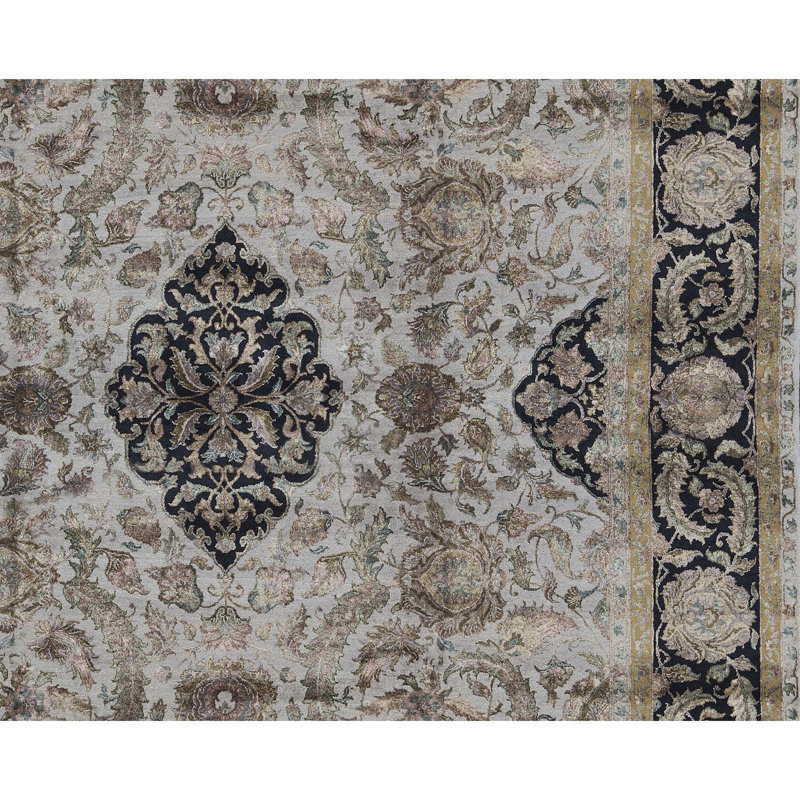 Hand-Knotted High-Quality Gray Area Rug