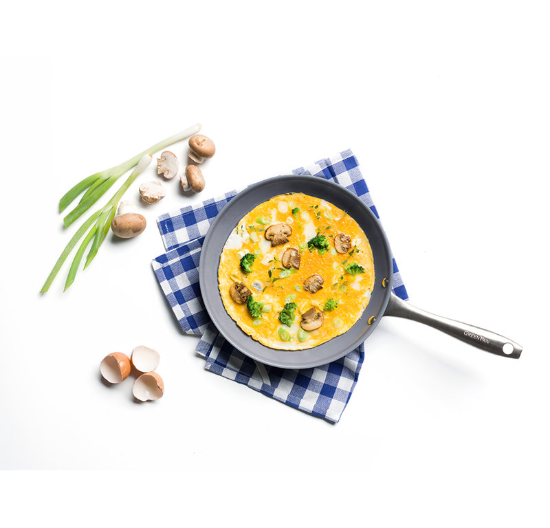 8" Gray Aluminum Ceramic Nonstick Fry Pan with Stainless Steel Handle