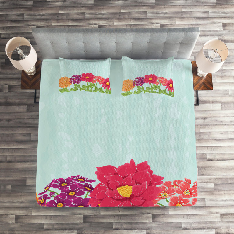 Farmhouse / Country Polyester Floral Coverlet
