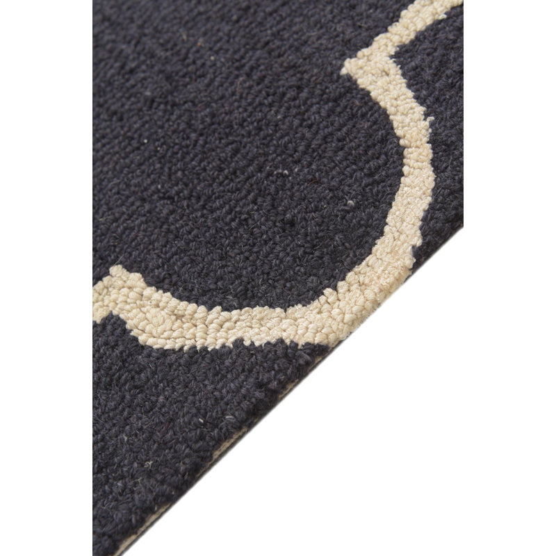 Tapis noir 5 x 8 Pineland