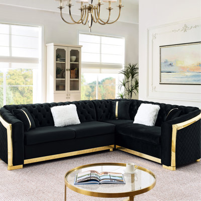 Canapé modulaire noir en forme de L de 106 pouces, garniture dorée, revêtement en velours, bouton, 5 sièges, coussins en éponge haute densité, accoudoirs roulés, design contemporain en noir, accents en acier inoxydable, coussins,