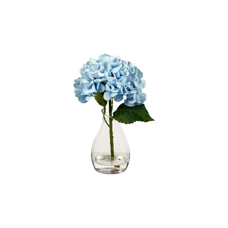 Hydrangées bleues dans un vase en verre, Bleu
