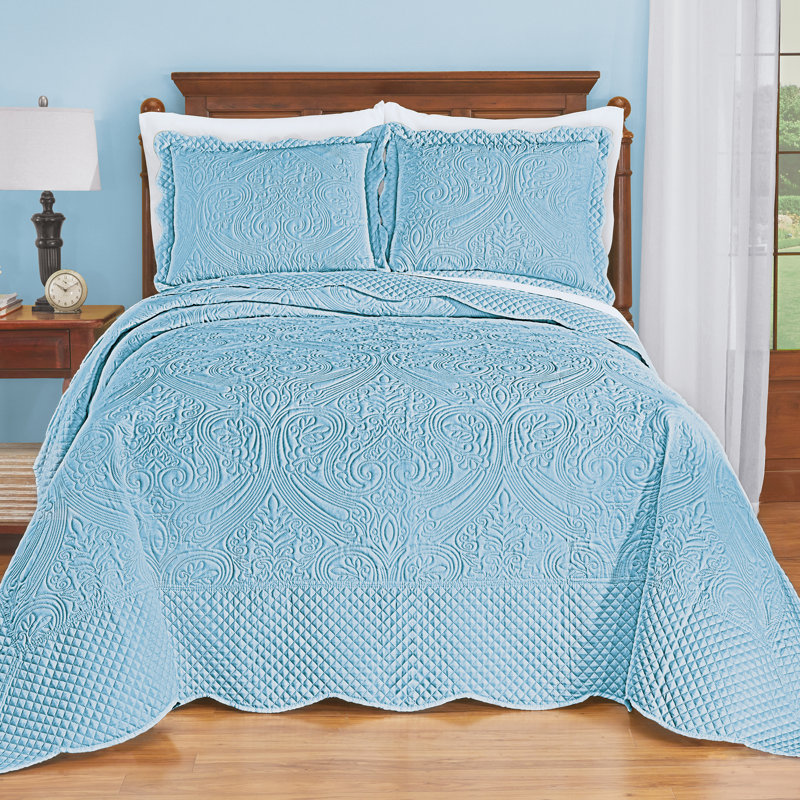 Luxe Textured Diamond Design Scalloped Edge Oversize Bedspread, Blue, Full Bedspread