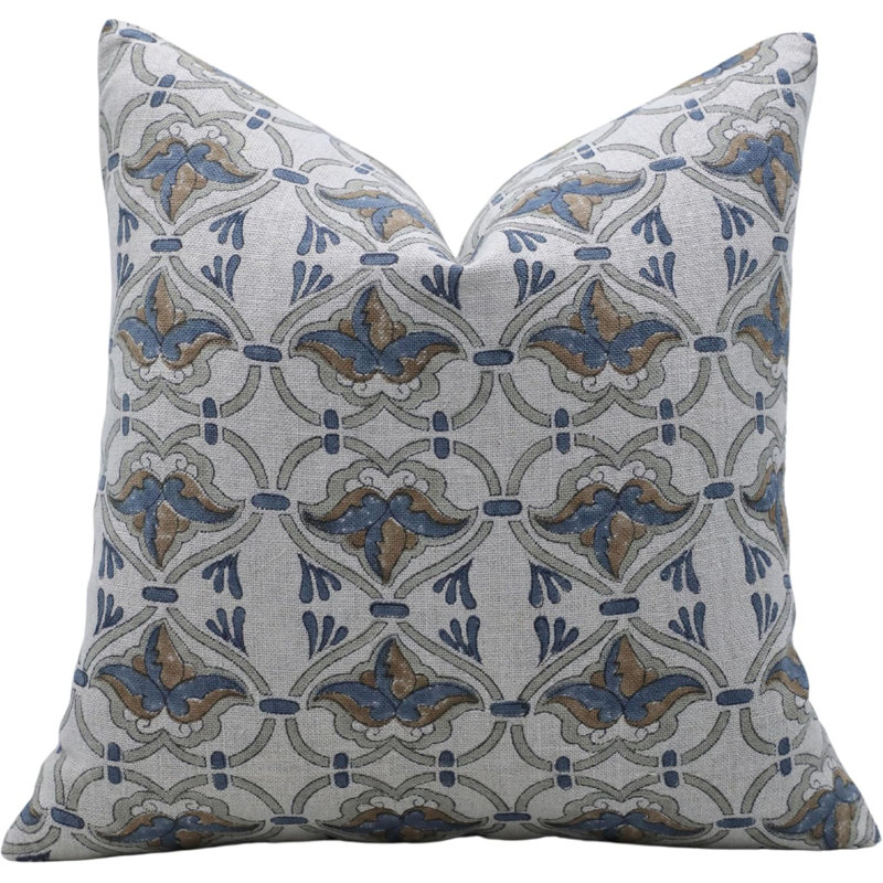 Housses de coussin fabriquées à la main de luxe Fab divine, Haridyavan, Motif floral bleu; imprimé en bloc, H 20 po x l 12 po