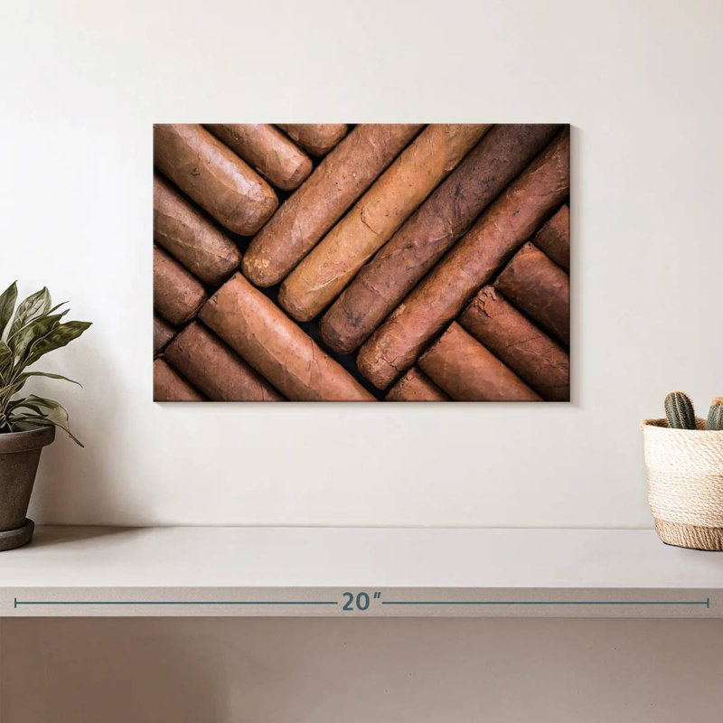Senne Cigar Display, 8" H x 12" W